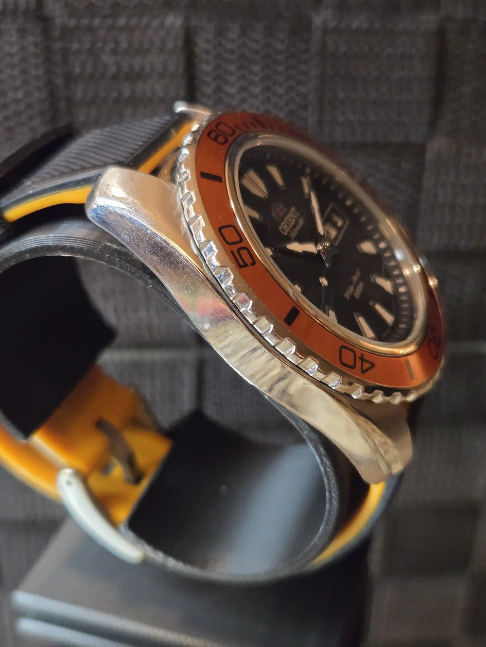 Orient MAKO XL 200m Diver 44mm Watch - Picture 4 of 5